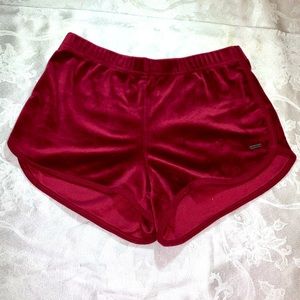 Hollister Velvet shorts